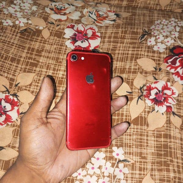 iPhone 7.128gb. pta approved 1