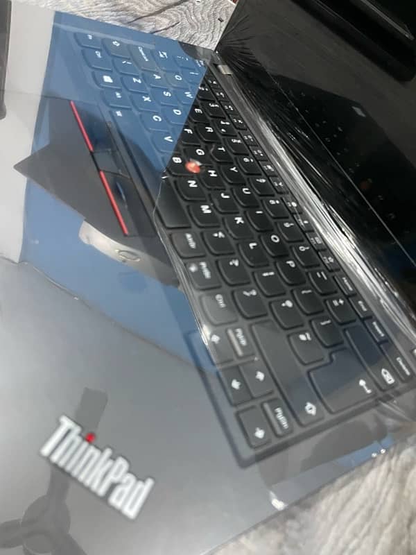 lenovo Thinkpad T490 2