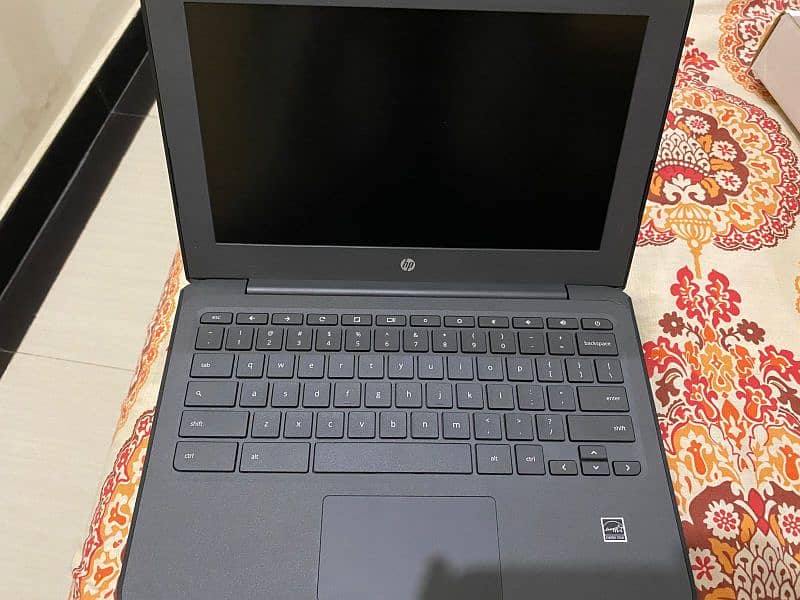 HP Chromebook 11a G6 EE  4GB / 16GB Black brand new 0