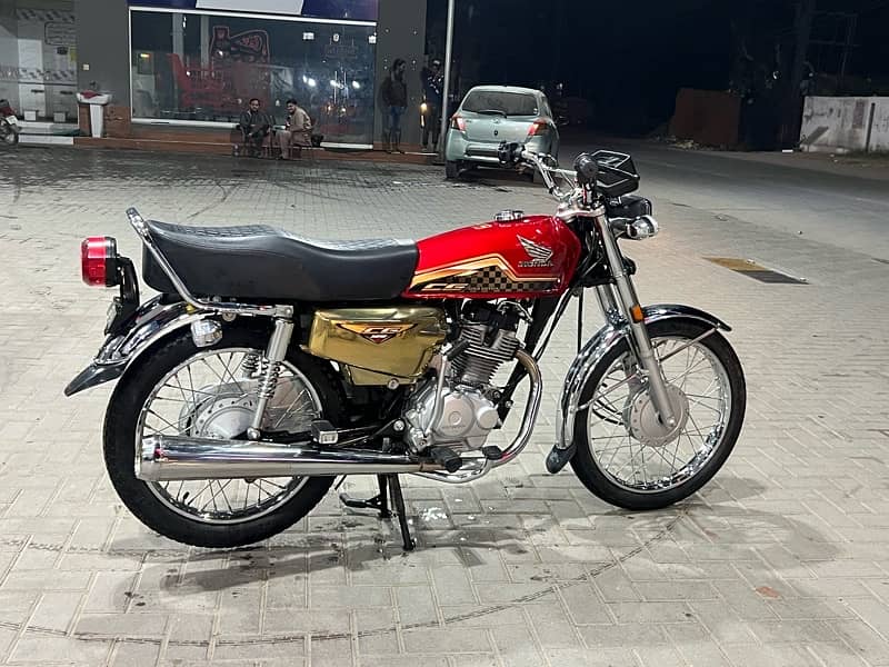 honda 125 self start  o3  28   99   38   729 4