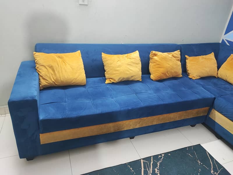 For Sale: 5-Seater L-Shape Sofa in Excellent Condition. 3