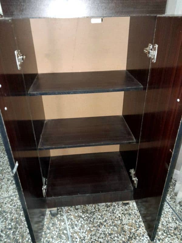 medium size cupboard 5