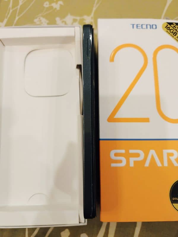 tecno spark 20 7