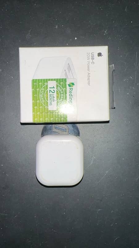 Apple C type Charger 20 Watt 0