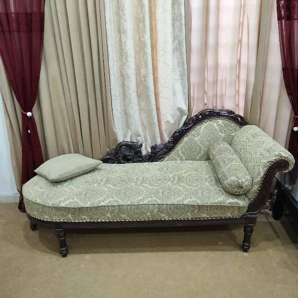 5 seater sofa with chinyoti dewan 2