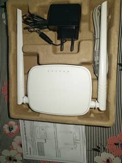 Tenda 4 in 1 wireless N300 easy set-up router