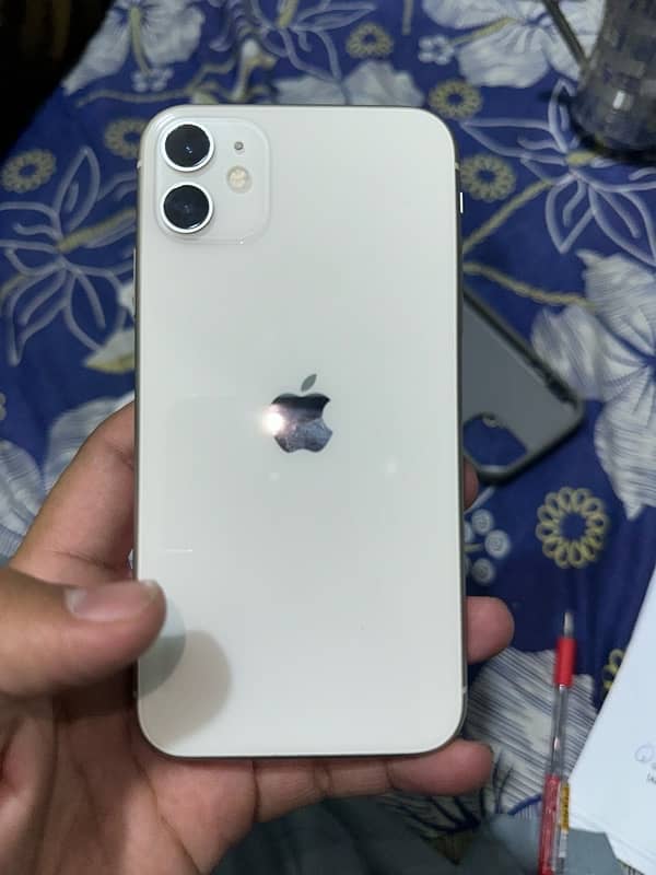 iPhone 11 100% health factory unlock new box open 0