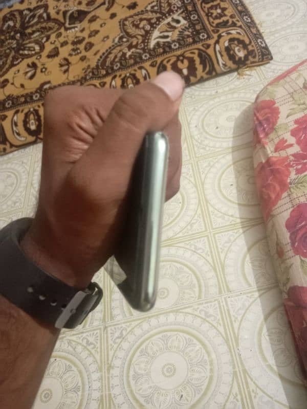 vivo s1 6 128 gb all okay ha finger bhi okay ha all okay ha 2