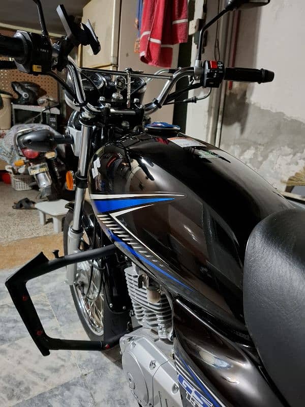 Suzuki GS 150 2024 2