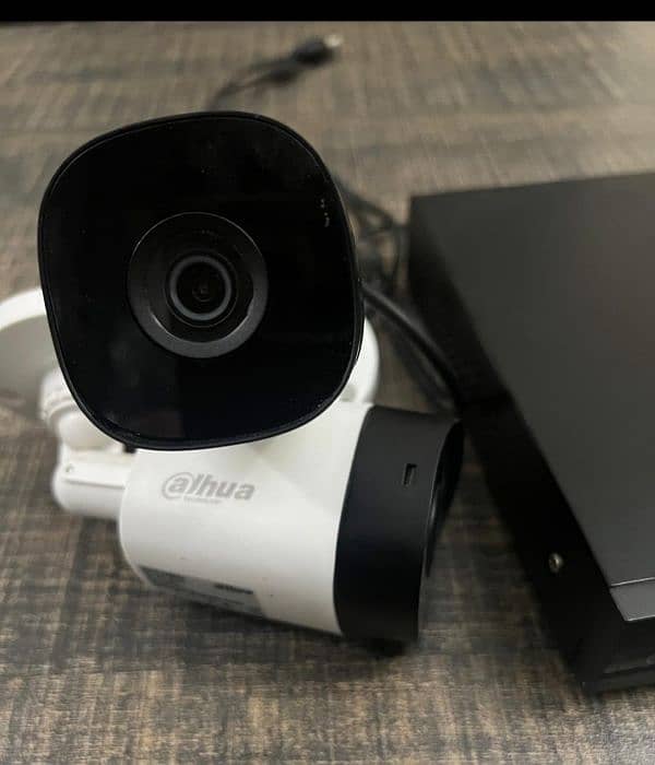 DAHUA CCTV Home Surveillance Cameras and DVR 2