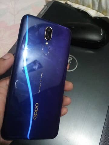 6GB x 128 GB - Oppo F11 1