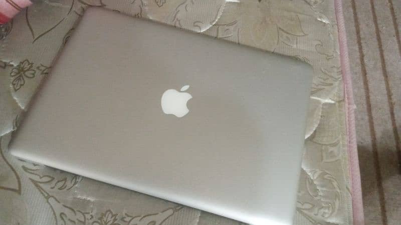 MacBook pro 1