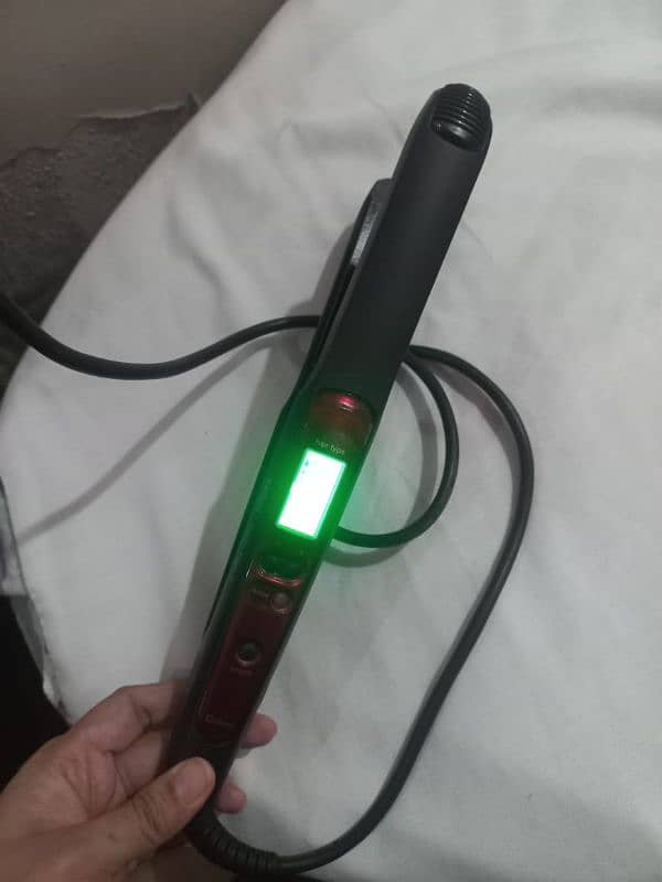 Braun straightener 0