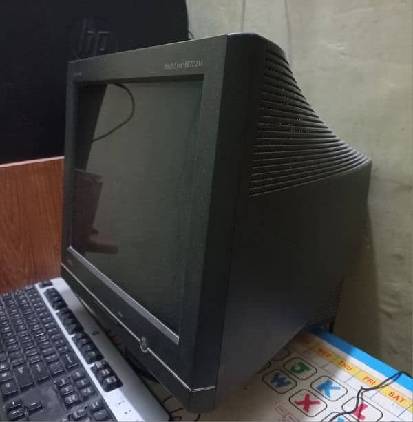 17 inch crt monitor 1