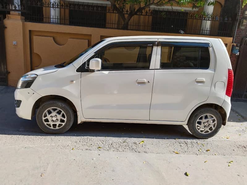 Suzuki Wagon R VXL 2018/19 3