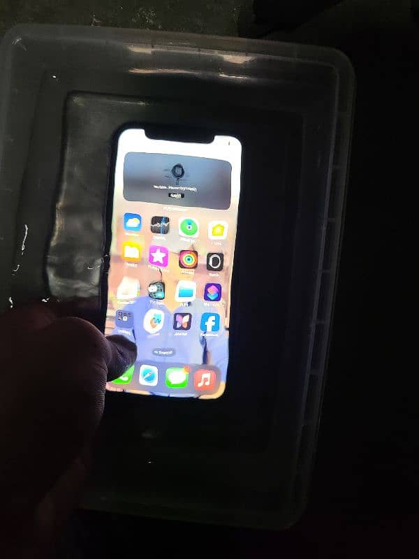 iPhone 11 non pta water pack 64 gb 10/10 condition 10