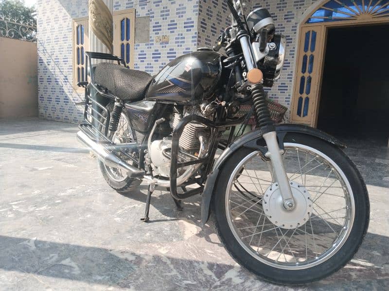 suzuki GS 150 6