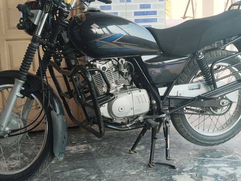 suzuki GS 150 9