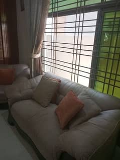 5 Seater Heavy Sofa Set in Excellent Condition