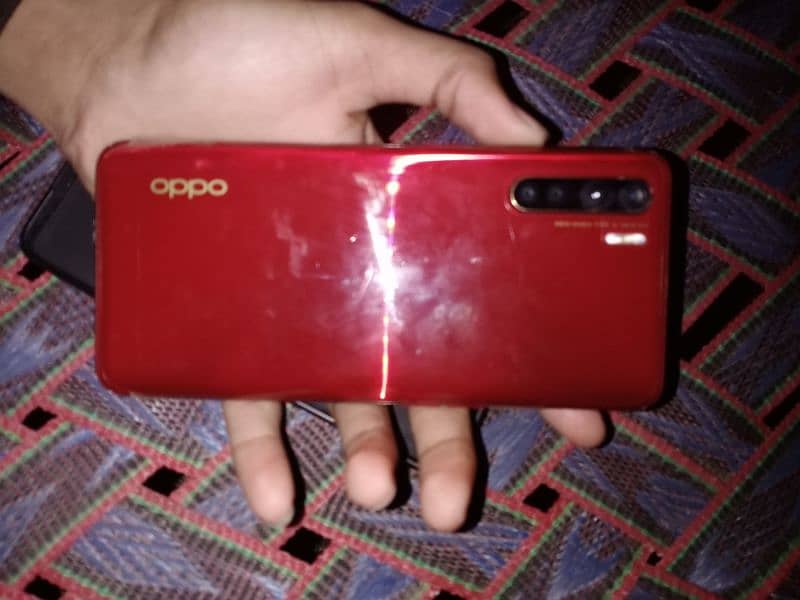 oppof15 3