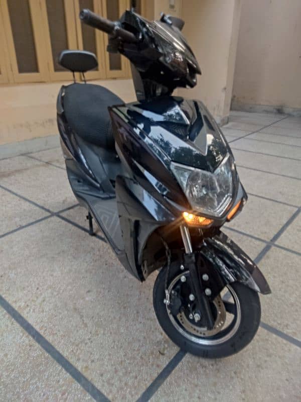 Electric scooty 1500W 0