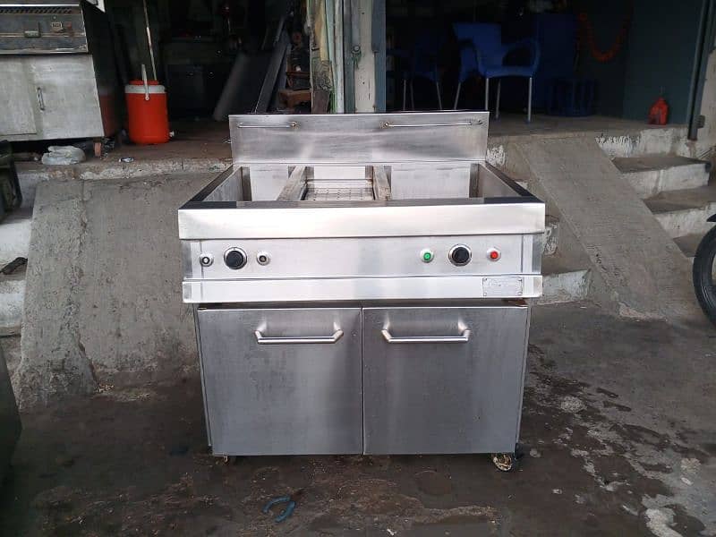 fryer and hot plate 2