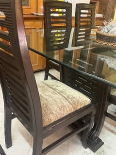 dining table with six chairs  in excellent condition for urgent sale