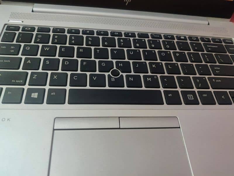 HP new logo laptop for sale 3