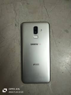 Samsung j8 sath box bee haa