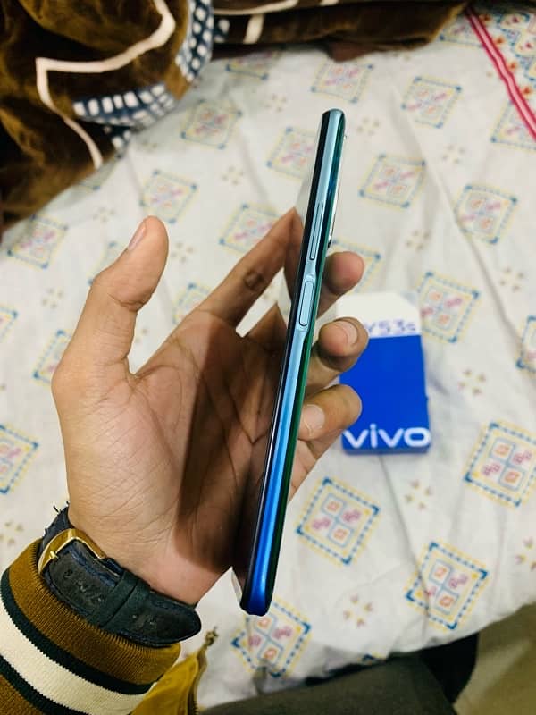 vivo y53s 4