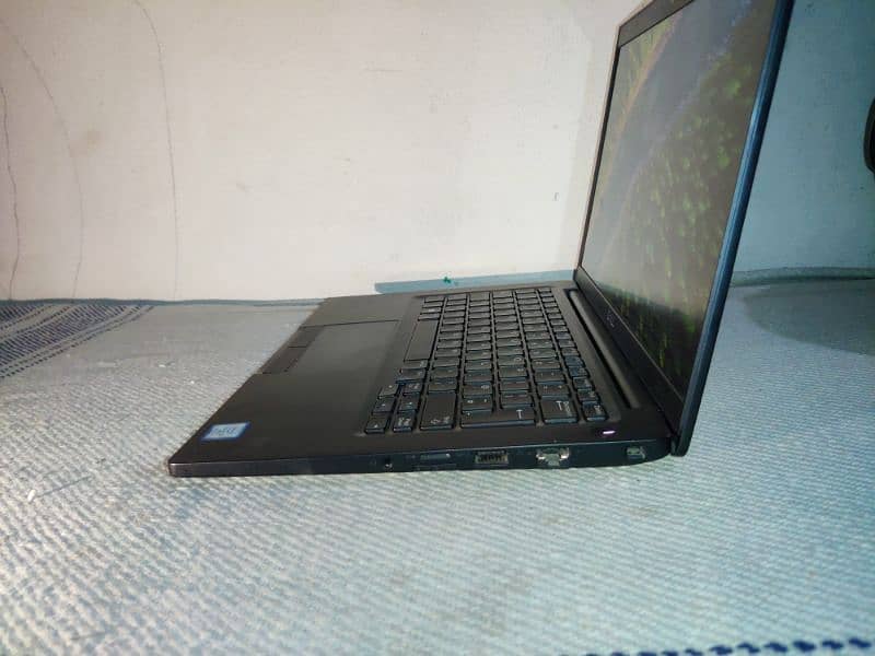 Dell latitude 7390 i5 VPro 8th Gen 1