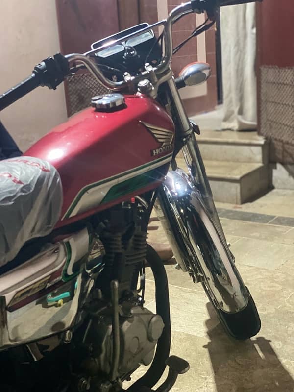 Honda 125 Karachi number 2