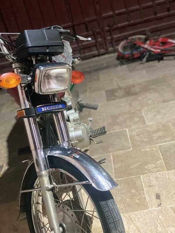 Honda 125 Karachi number 3