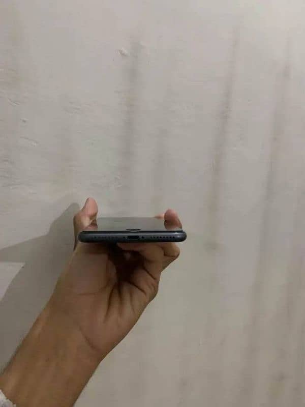 Iphone 8 plus 64 gb 3