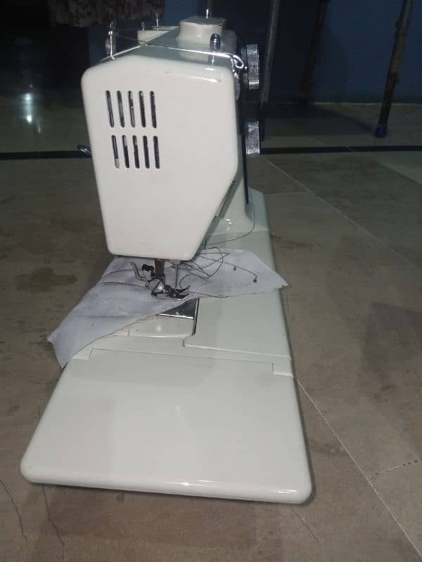 Juki sewing Machine 3