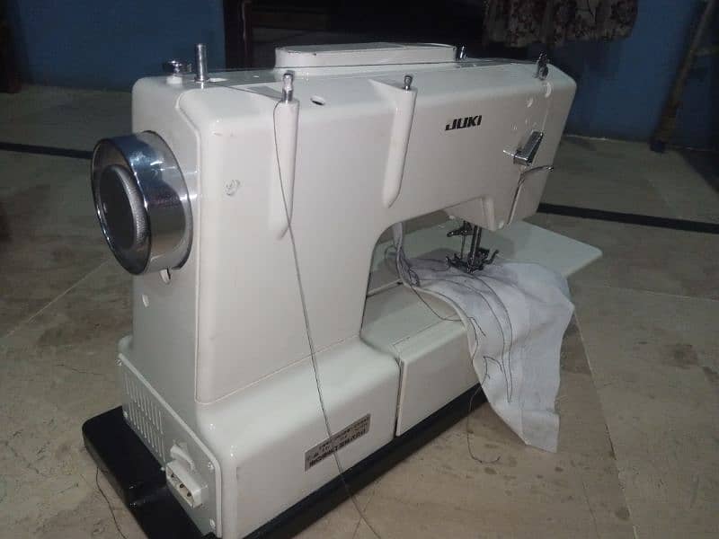 Juki sewing Machine 7