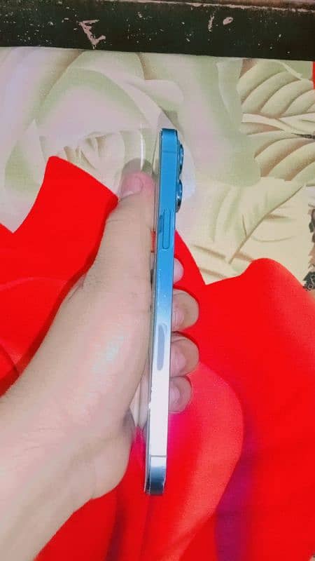 iphone 13 pro max sierra blue colour 128GB Jv 4 month sim time 7