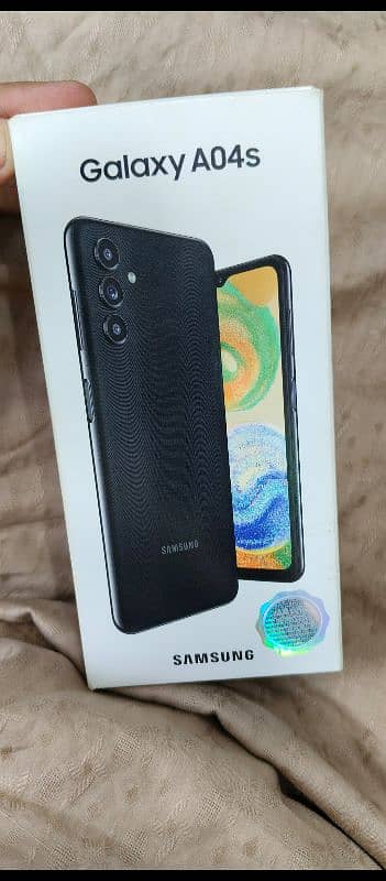 Samsung A04s for sell 6