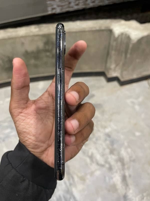 iPhone X 64 Gb PTA Approved 5