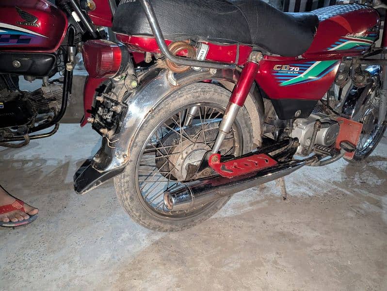 Honda CD 70 18