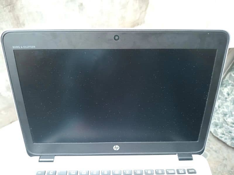 hp elitebook 725 g3 amd 8th generation 1