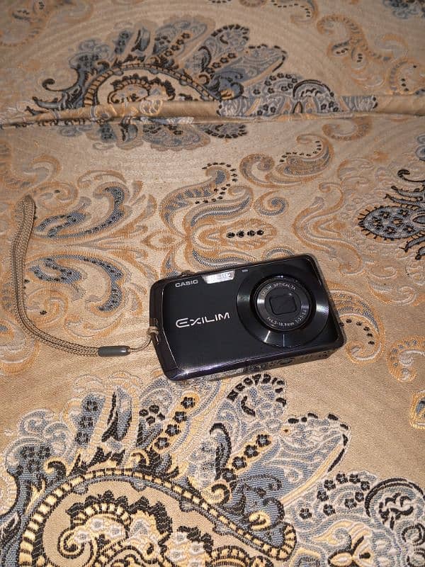 Casio exilim optical 3x camera 1