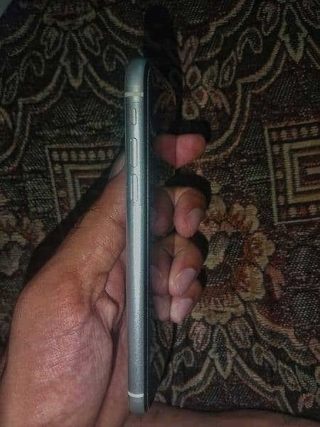 I Phone 11 ( 128 GB ) Non PTA 3