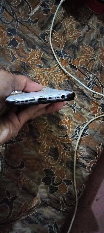 Vivo y12 3 32 Only phone 5