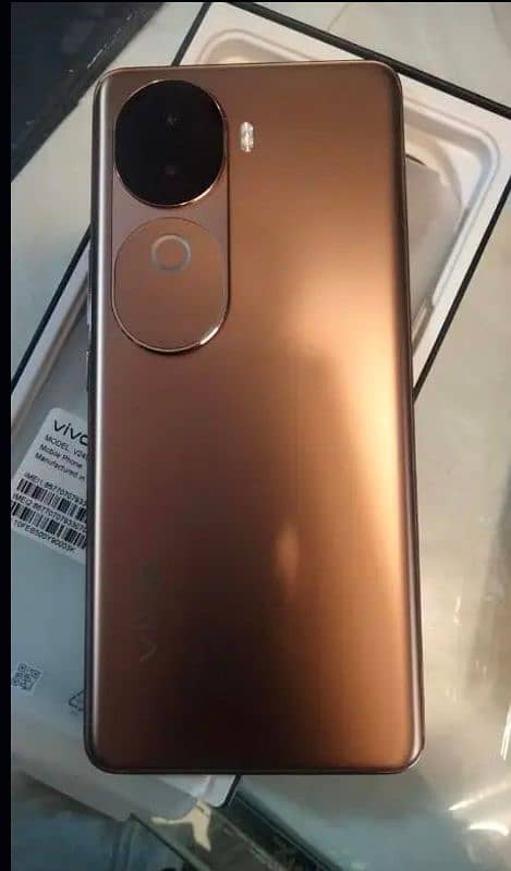 vivo v40e just 10 days used 0