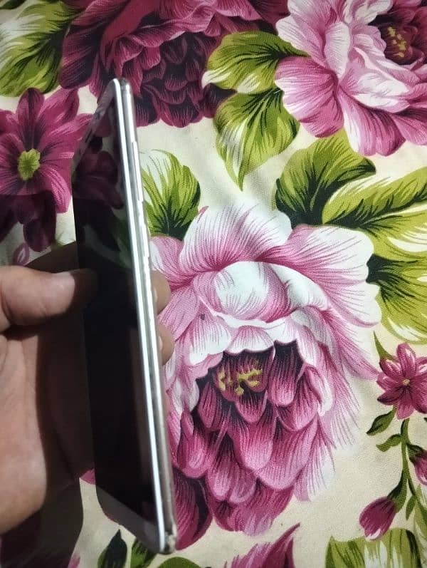 vivo v7 4/34 3