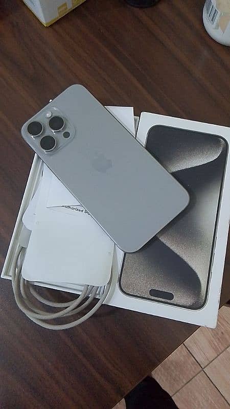 Iphone 15 pro max 256gb 0