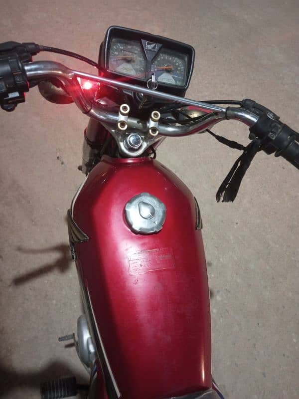 honda CG 125 model 2019 karachi number 8