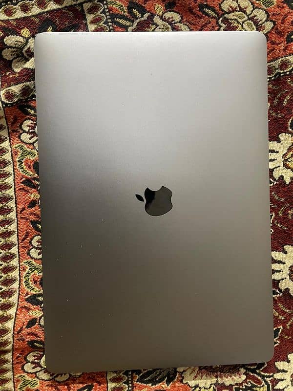 Macbook pro i9 9th gen 0