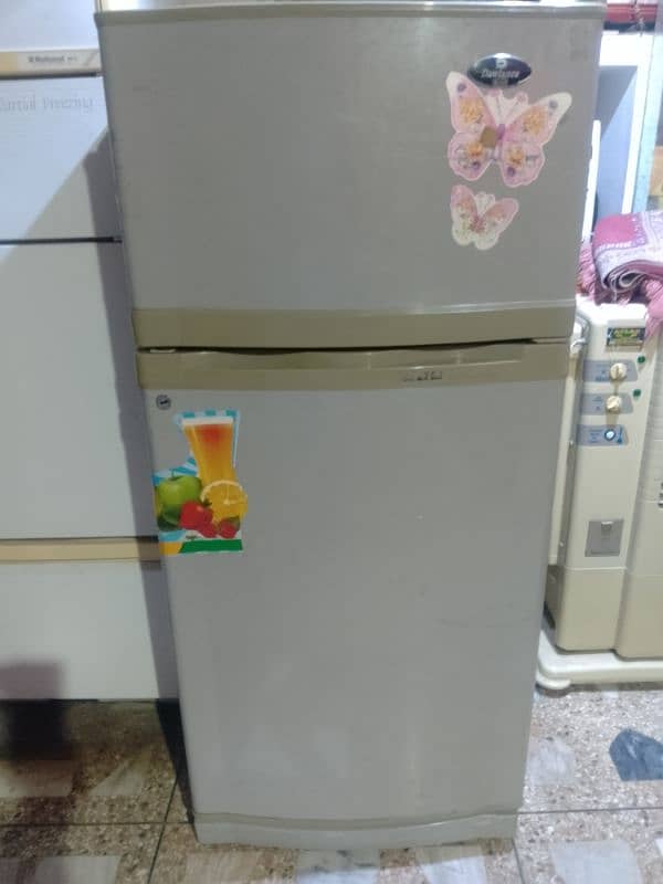 Dawlance Fridge, For Sale, in good condition, running condition 0